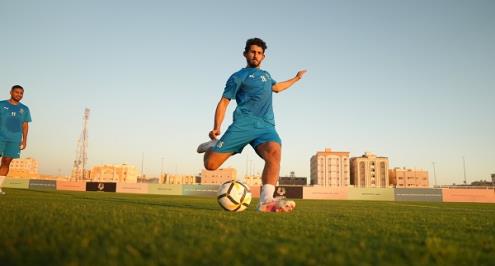 كاد يفقد الصدارة.. نيوم يواصل السقوط في غياب أحمد حجازي